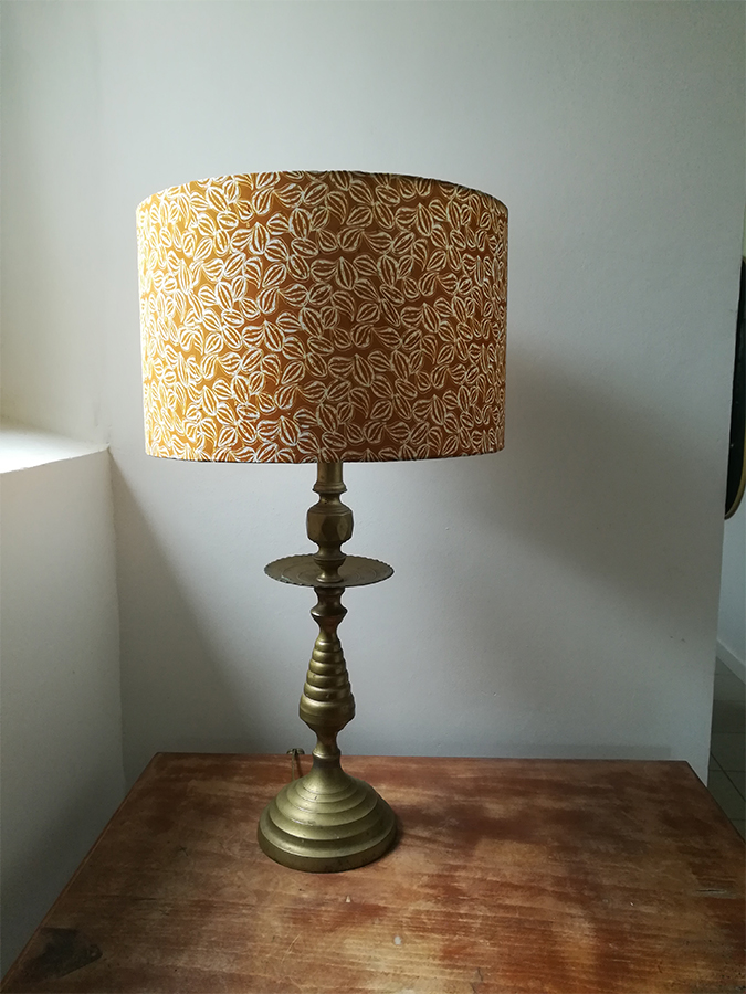 Lampe en laiton personnalisée, Sarlat.